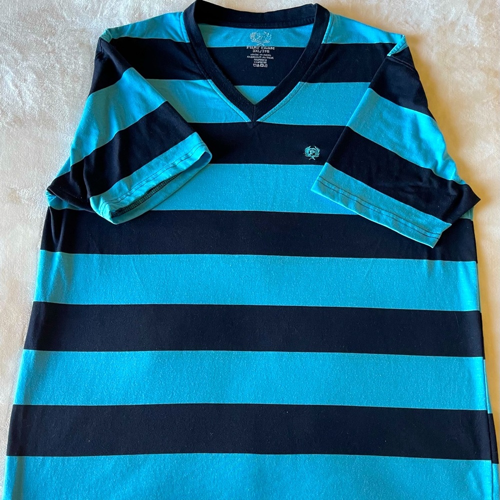 Men’s Fashion Phat Farm Striped T-Shirt
3XL
Turquoise & Navy Blue